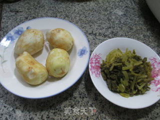 Fried Taro with Pickled Vegetables recipe