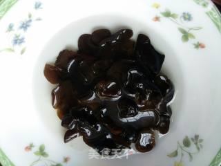 Black Fungus Sweet and Sour Lotus Root Slices recipe