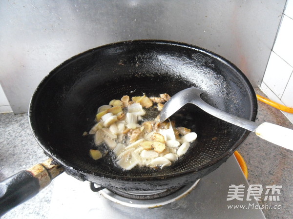Braised Fish Head with Red Chili recipe