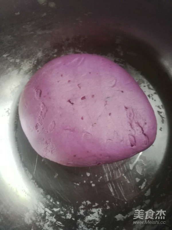 Lotus Purple Sweet Potato Bread recipe