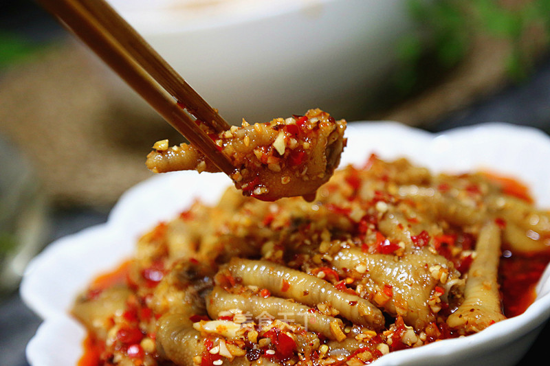 Chicken Feet Mixed with Garlic recipe