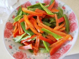 Stir-fried Ground Beef with Green and Red Peppers recipe