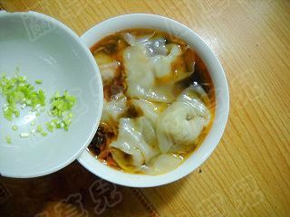 Sour Soup and Fresh Pork Wontons recipe