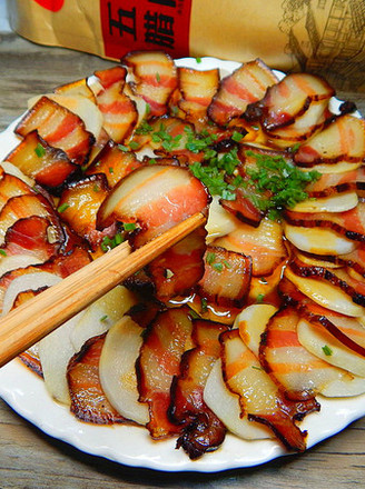Steamed Pork Belly with Taro