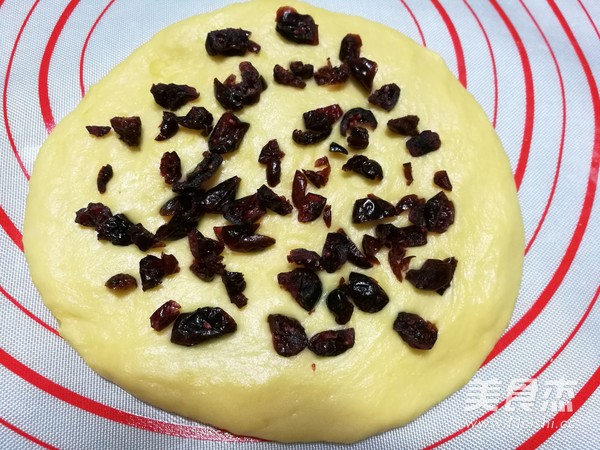 Cranberry Scam (yeast Version) recipe
