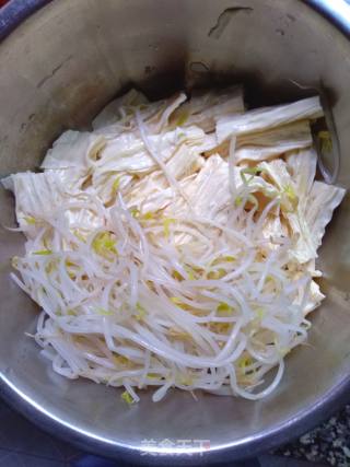 Mung Bean Sprouts Mixed with Yuba recipe