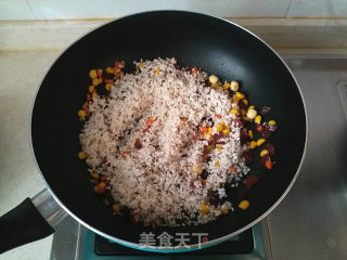 Family Reunion with Waxed Lotus Leaf Rice recipe