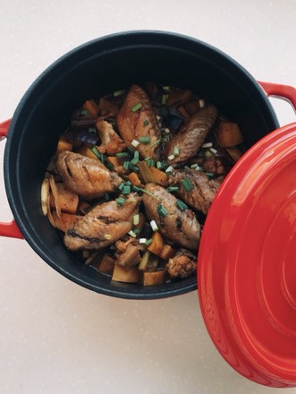 Braised Chicken Wings with Mixed Vegetables recipe