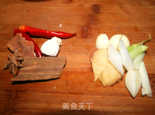 【beauty and Food】take Snow Pig's Trotter recipe