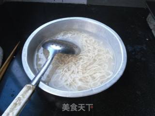 Cuttlefish Ball Noodles with Sauce recipe