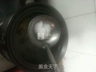 Kelp and Water Chestnut Pork Knuckle Soup recipe