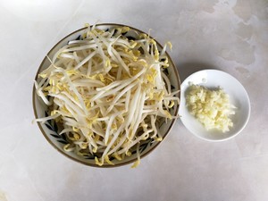 Refreshing and Non-greasy Fried Three-wire recipe