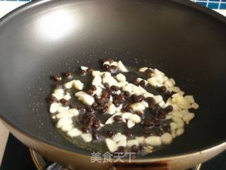 【lu Cai】----garlic Roast Small Yellow Flowers recipe