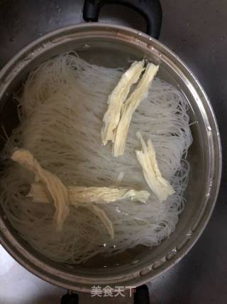 Spicy Rice Noodles recipe