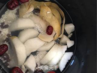 Autumn Nourishing Yin and Nourishing Lungs~~~ Ginseng Fruit Snow Pear Glutinous Rice Congee recipe