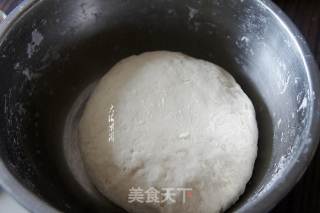 Eleutherococcus Senticosus and Egg Stuffed Fried Buns recipe