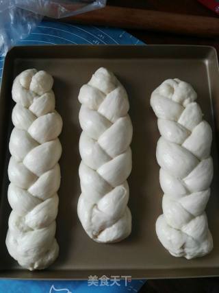 Braids Old-fashioned Bread recipe