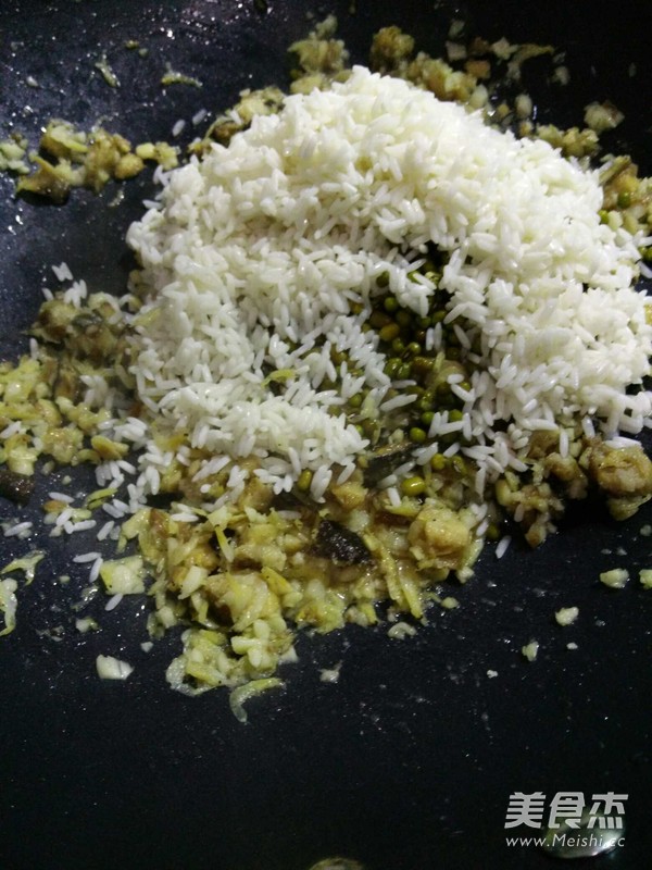 Braised Glutinous Rice recipe