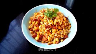 Stir-fried Soybean Sprouts with Lard Residue recipe