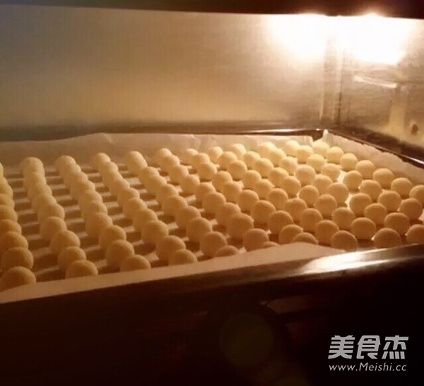 Milky Steamed Buns recipe