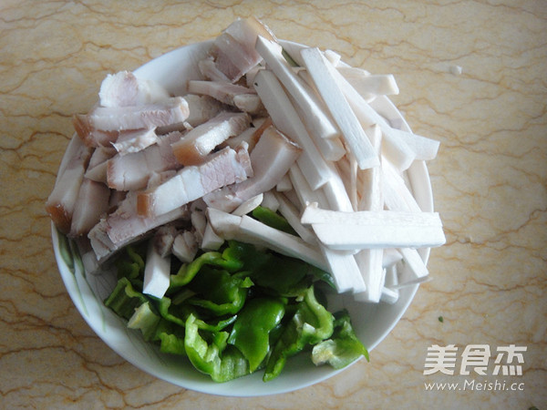 Stir-fried Pork Belly with Pleurotus Eryngii recipe