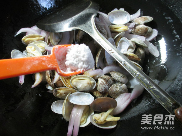 Fried Clams with Onions recipe