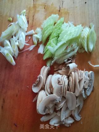 Stir-fried Celery with Straw Mushrooms recipe