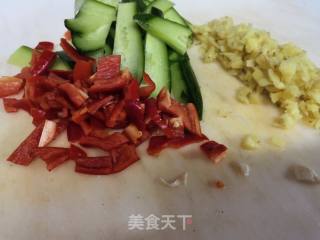 Stir-fried Beef with Fruit and Cucumber recipe