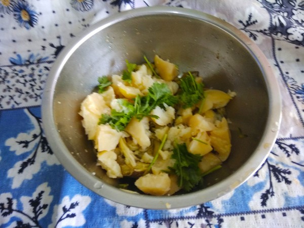 Potatoes and Peppers Mixed with Eggplant recipe