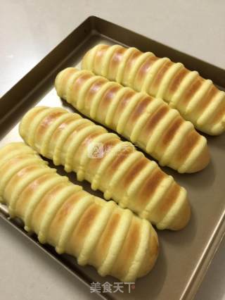 #新良第一节烤大赛#caterpillar Bread recipe