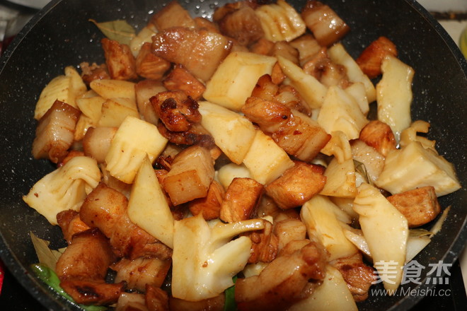 Roast Pork with Winter Bamboo Shoots recipe