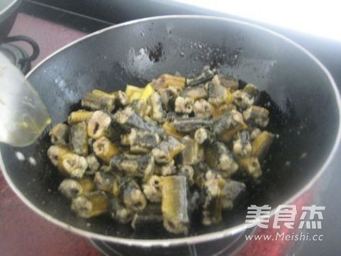 Grilled Rice Eel with Onion recipe