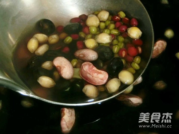 Five Bean Nutrition Soup recipe
