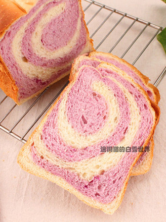 Purple Sweet Potato Two-color Toast recipe