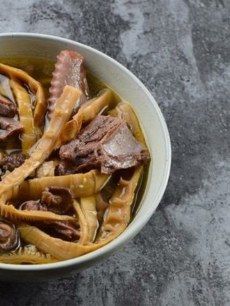 Jiangnan Dried Bamboo Shoots and Old Duck Soup