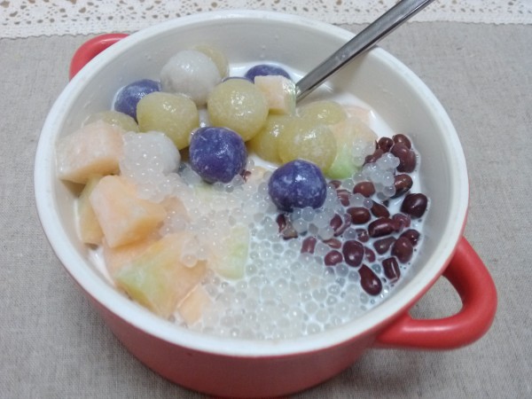 Coconut Milk Sago Taro Balls recipe