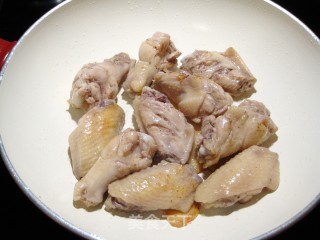 Braised Chicken Wings with Bamboo Shoots recipe