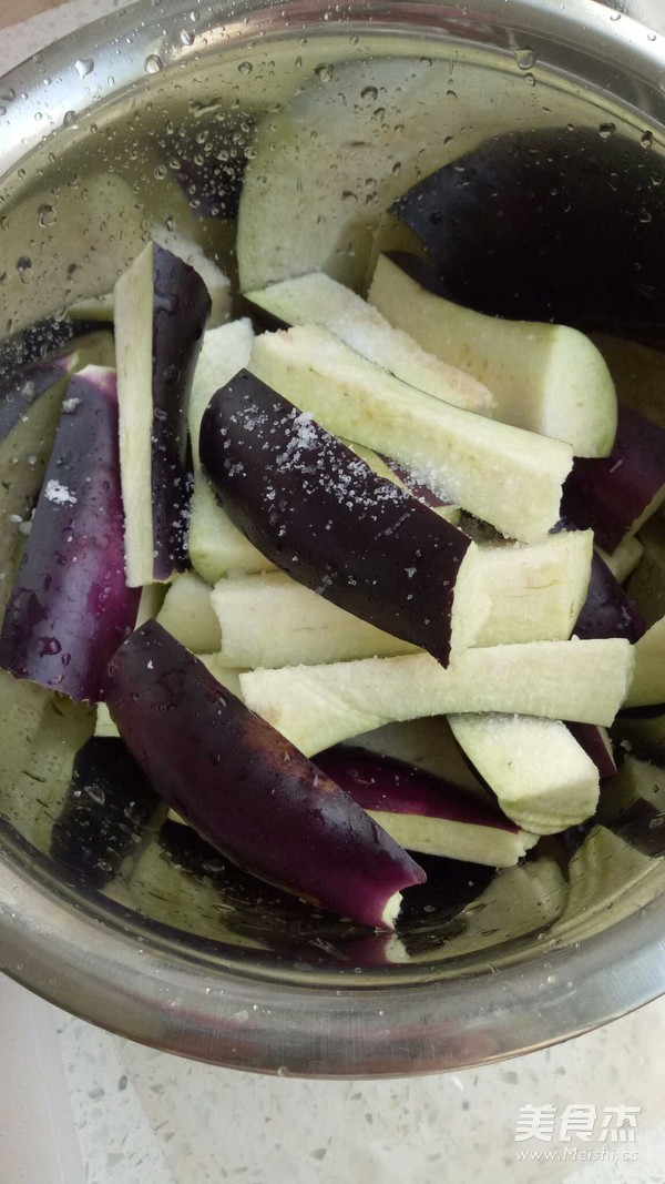 Eggplant Stewed in Sauce recipe