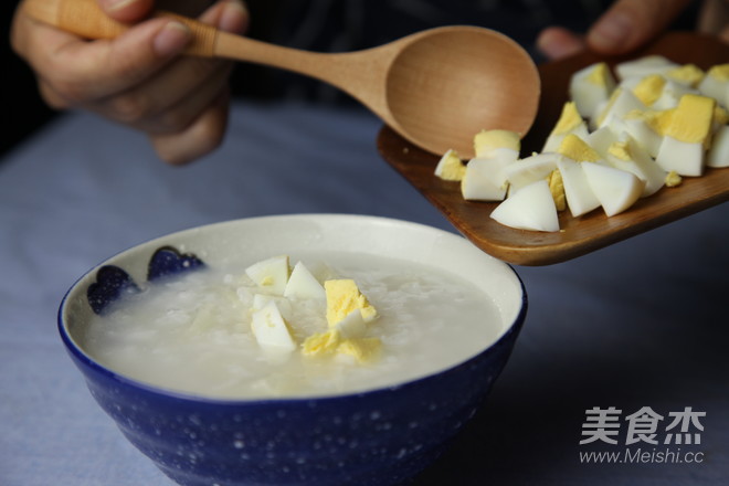 Fresh Rice Porridge with White Pear and Egg recipe