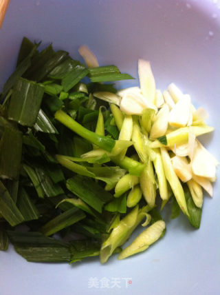 Twice Cooked Pork with Garlic Sprouts recipe