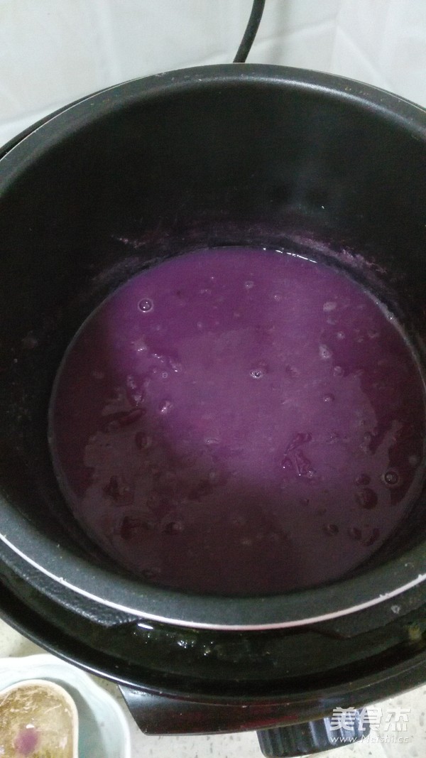 Purple Sweet Potato Lily Tremella Congee recipe