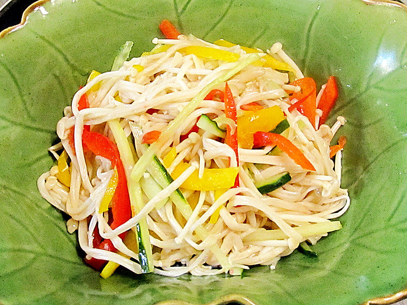 Enoki Mushrooms with Colored Peppers recipe