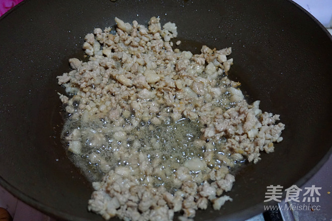 Stone Pot Fried Taro with Sauce recipe