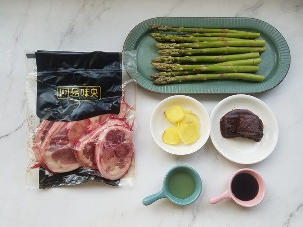 Asparagus Fermented Pork Knuckle recipe