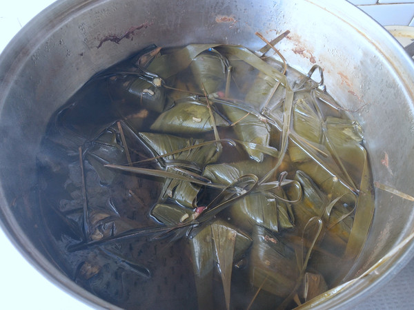 Salted Egg Yolk and Meat Dumplings recipe