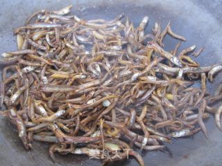 Stir-fried Dried Fish recipe