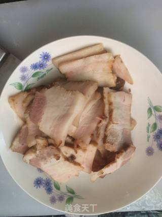 Stir-fried Pork Belly with Bean Skin and Fungus recipe