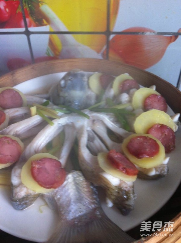 Steamed Fish with Sausage recipe