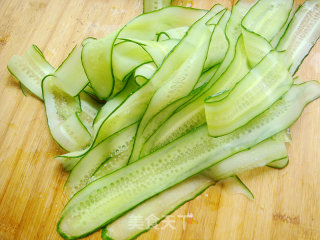 Hot and Sour Cucumber Roll recipe