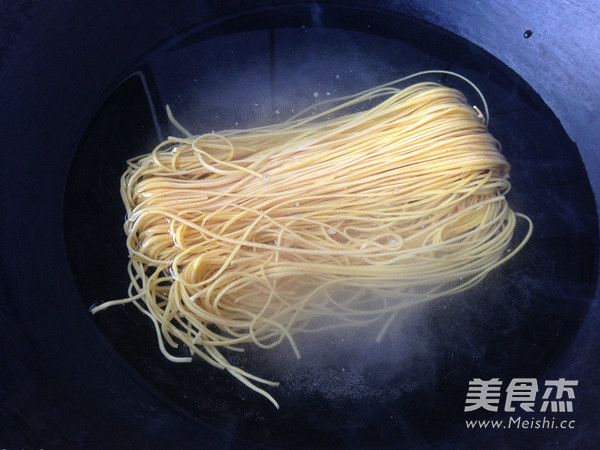 Anhui Shrimp Roe Noodle recipe